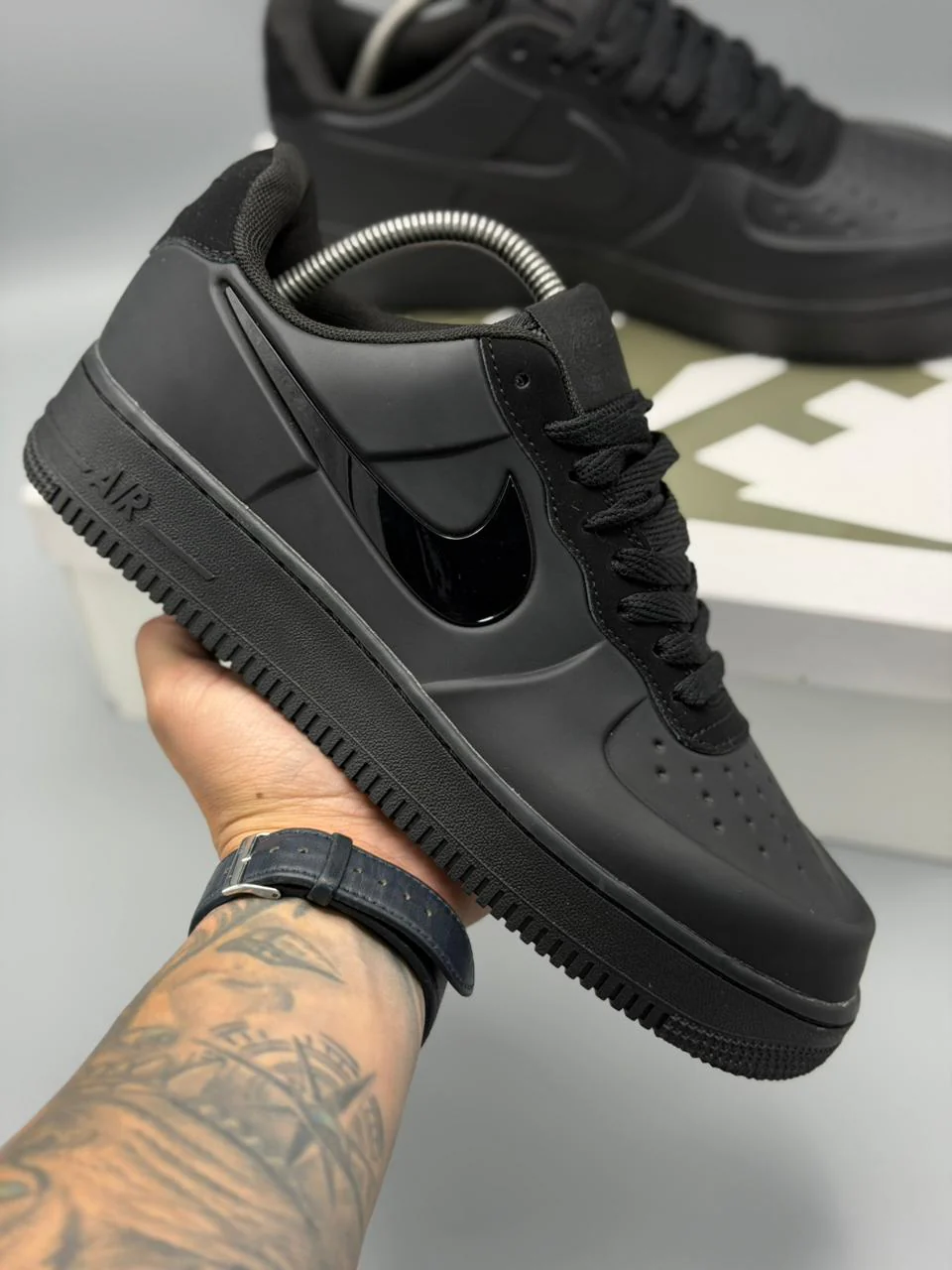 Black Gloss Finish Casual Sneakers