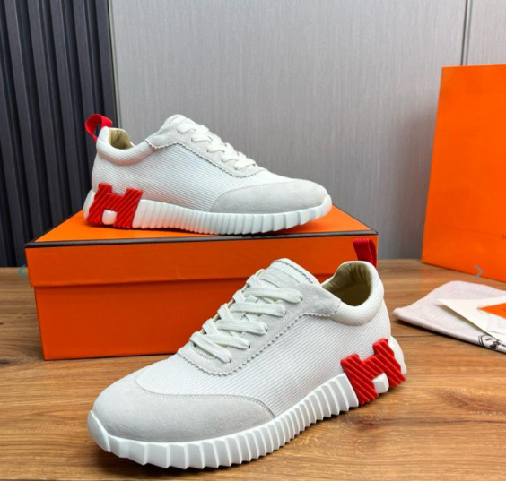 Premium White Versatile Sneakers