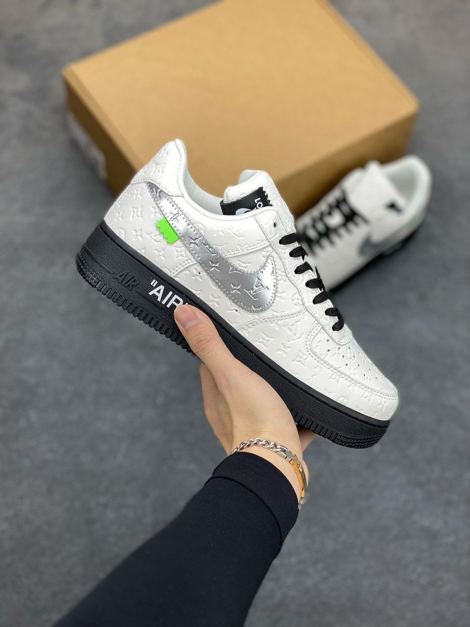 Nk AM1 Luxury Low Top Court Sneakers
