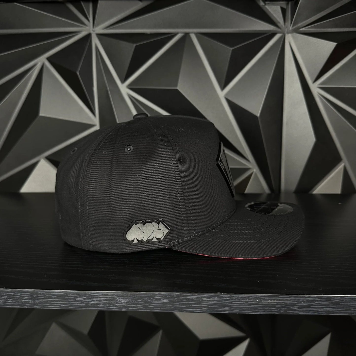 Playing Cards SnapBack Baseball Cap - Black/Red