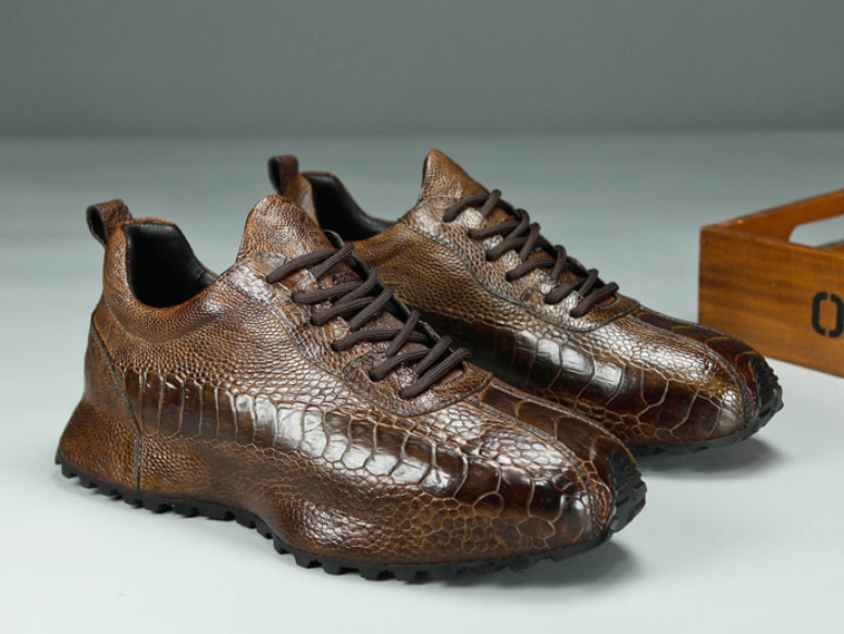 High-end ostrich leather casual shoes