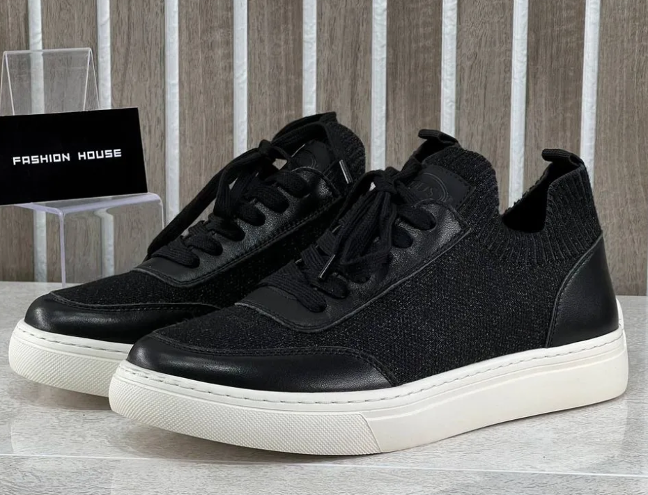 Men's Black Warrior Sneakers