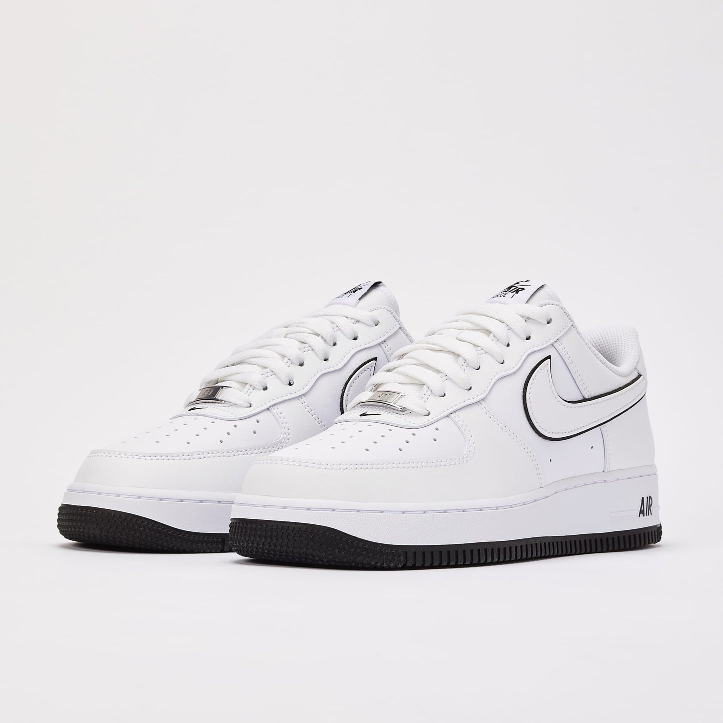 AF1 White Black Outline Sneakers