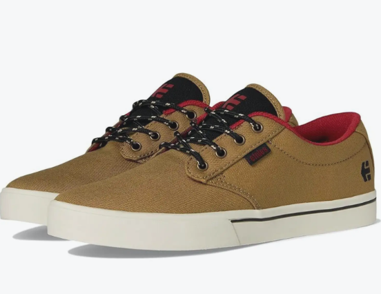 Minimal Versatile Casual Sneakers