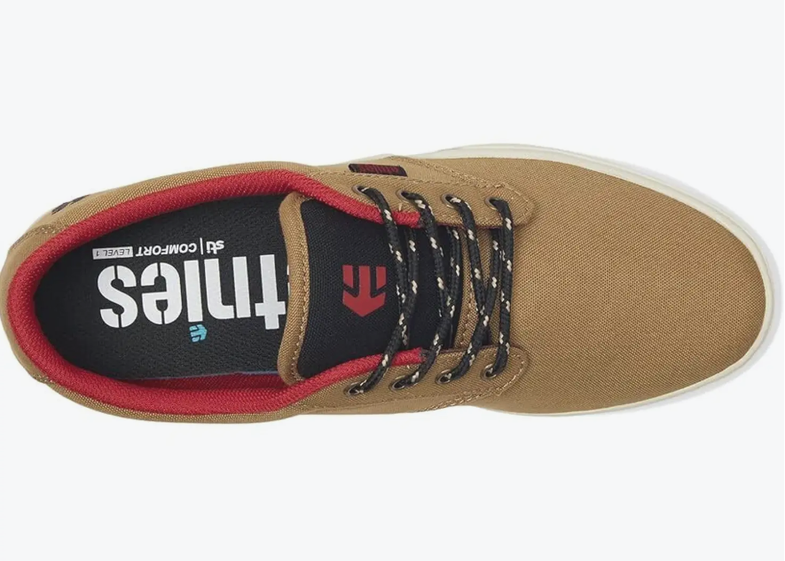 Minimal Versatile Casual Sneakers