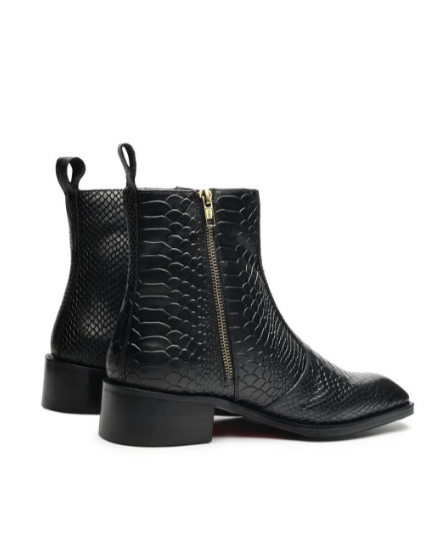 Men Textured Square Toe Boots