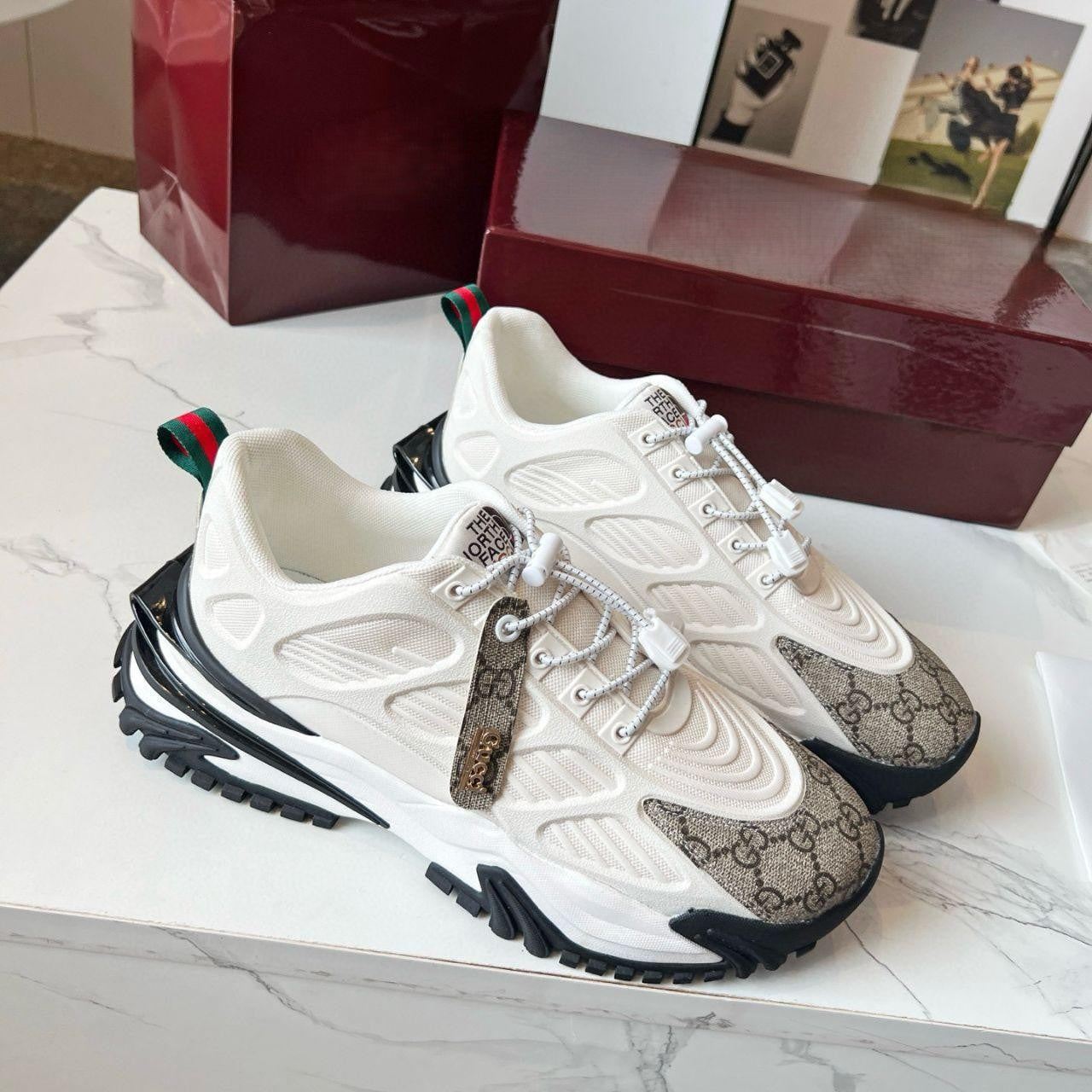 Men's Classic Printed Sneakers